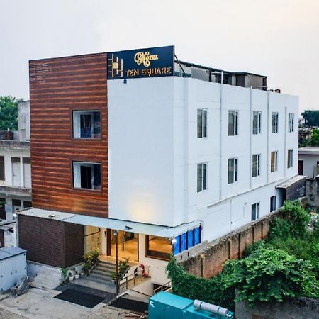 Hotel Ten Square, India Agra  Buitenkant foto